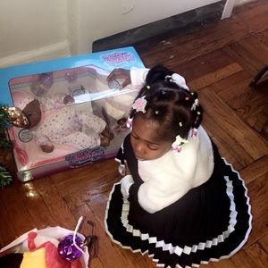 Meet your Posher, Fanny